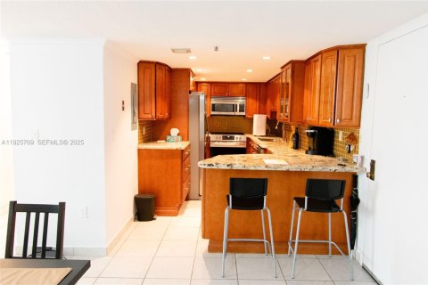 Купить кондоминиум в Майами-Бич, Флорида 2 спальни, 83.8м2, № 1984525 - фото 9