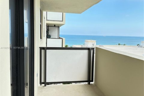 Купить кондоминиум в Майами-Бич, Флорида 2 спальни, 83.8м2, № 1984525 - фото 26