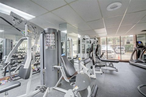 Condominio en alquiler en Hallandale Beach, Florida, 1 dormitorio, 80.82 m2 № 1713268 - foto 30