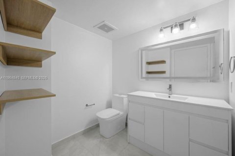 Copropriété à louer à Miami, Floride: 1 chambre, 87.51 m2 № 2027501 - photo 12