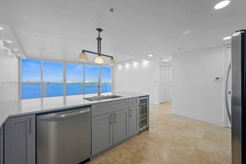 Copropriété à louer à Miami, Floride: 1 chambre, 87.51 m2 № 2027501 - photo 9
