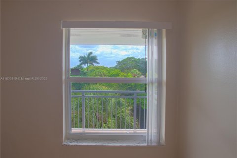 Condo in Plantation, Florida, 1 bedroom  № 1742501 - photo 10