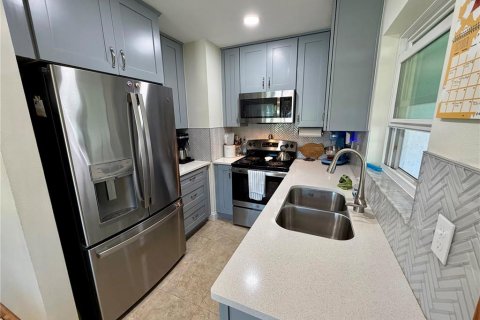 Villa ou maison à vendre à Pinellas Park, Floride: 3 chambres, 80.27 m2 № 2431176 - photo 7