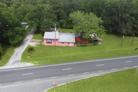 Commercial property in Hawthorne, Florida 276.38 sq.m. № 1908422 - photo 1