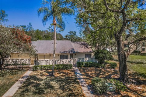 House in Tarpon Springs, Florida 2 bedrooms, 109.35 sq.m. № 1717903 - photo 3