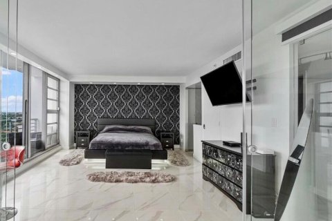 Condo in Hollywood, Florida, 1 bedroom № 2250855