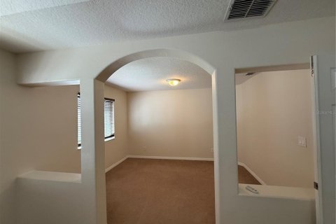 Villa ou maison à louer à Clermont, Floride: 4 chambres, 275.73 m2 № 2377564 - photo 16