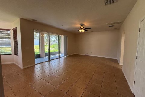 Villa ou maison à louer à Clermont, Floride: 4 chambres, 275.73 m2 № 2377564 - photo 8
