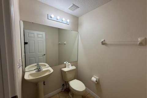 Villa ou maison à louer à Clermont, Floride: 4 chambres, 275.73 m2 № 2377564 - photo 12