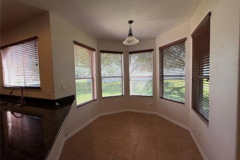 Villa ou maison à louer à Clermont, Floride: 4 chambres, 275.73 m2 № 2377564 - photo 11