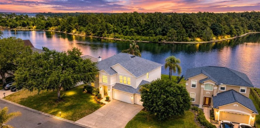 Casa en Orange Park, Florida 5 dormitorios, 335.66 m2 № 2227961