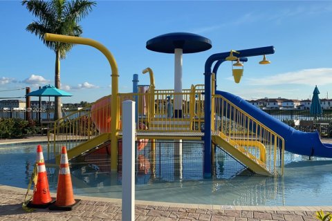 Villa ou maison à louer à Hialeah, Floride: 3 chambres, 143.07 m2 № 2042245 - photo 3