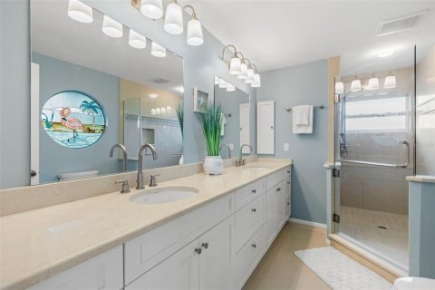 Casa en venta en Saint Petersburg, Florida, 3 dormitorios, 192.31 m2 № 1907494 - foto 28