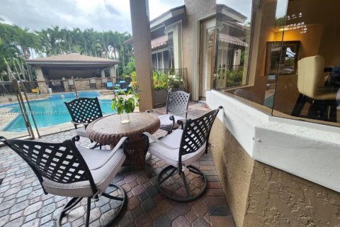 House in Parkland, Florida 5 bedrooms, 309.55 sq.m. № 1970259 - photo 12