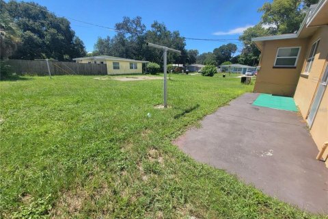 House in Gulfport, Florida 3 bedrooms, 138.24 sq.m. № 2124427 - photo 11