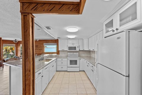 Villa ou maison à vendre à Palm Harbor, Floride: 4 chambres, 292.27 m2 № 1655649 - photo 7