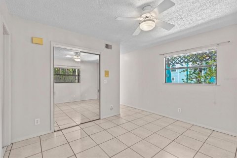 Villa ou maison à vendre à Palm Harbor, Floride: 4 chambres, 292.27 m2 № 1655649 - photo 19