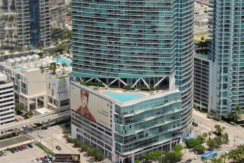 Condo in Miami, Florida, 1 bedroom  № 1942262 - photo 19