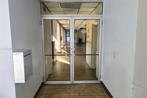 Купить кондоминиум в Майами, Флорида 2 спальни, 110.74м2, № 2025624 - фото 26