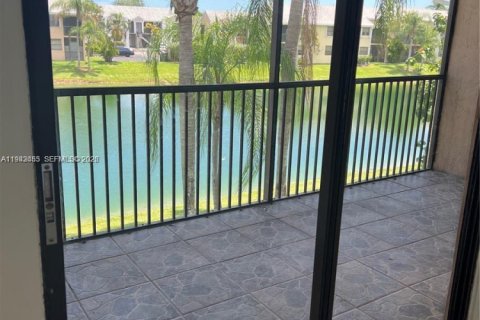 Condo in Homestead, Florida, 2 bedrooms № 2152787 - photo 5