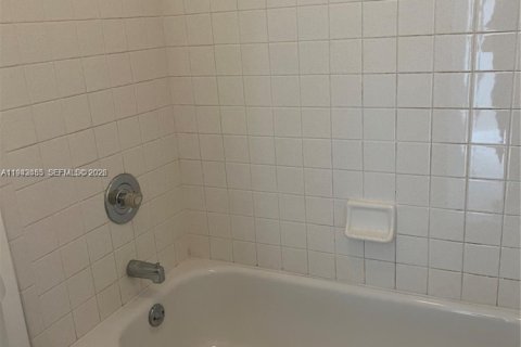 Condo in Homestead, Florida, 2 bedrooms № 2152787 - photo 7