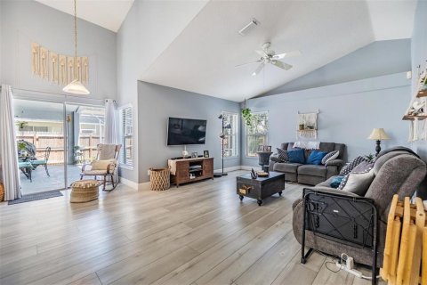 Casa en venta en Tampa, Florida, 3 dormitorios, 153.66 m2 № 1722303 - foto 24