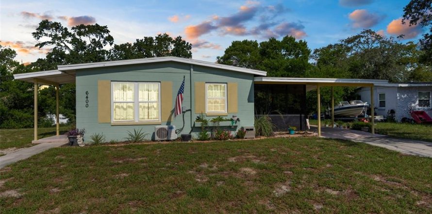 Villa ou maison à Spring Hill, Floride 2 chambres, 73.3 m2 № 1908958