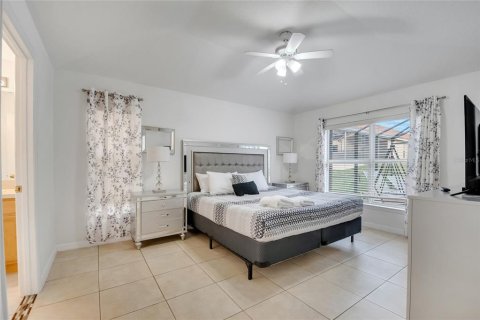 House in Davenport, Florida 5 bedrooms, 180.23 sq.m. № 1899924 - photo 10