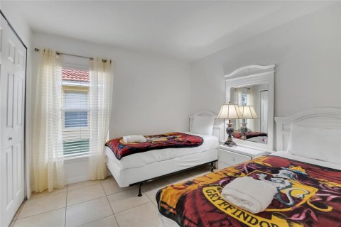 House in Davenport, Florida 5 bedrooms, 180.23 sq.m. № 1899924 - photo 27
