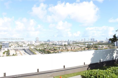 Propiedad comercial en venta en Aventura, Florida № 1963013 - foto 16