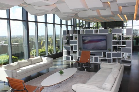 Propiedad comercial en venta en Aventura, Florida № 1963013 - foto 8