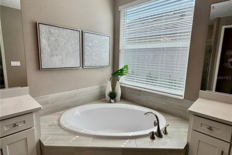 Casa en alquiler en Lakewood Ranch, Florida, 3 dormitorios, 208.66 m2 № 2217424 - foto 12