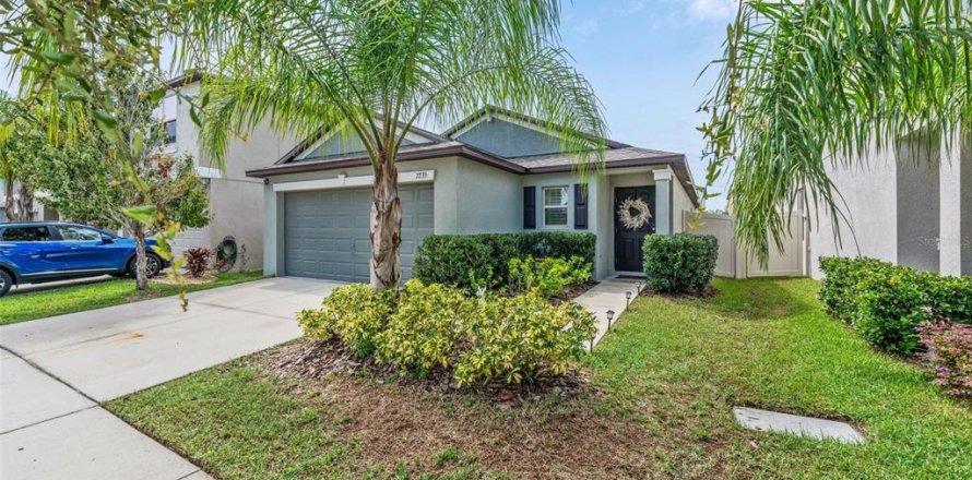 House in Ruskin, Florida 3 bedrooms, 134.8 sq.m. № 1911987