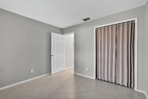 Condominio en venta en Clearwater, Florida, 2 dormitorios, 80.36 m2 № 1856132 - foto 20