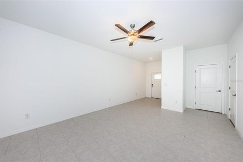 Adosado en alquiler en New Port Richey, Florida, 2 dormitorios, 140.56 m2 № 2284413 - foto 8