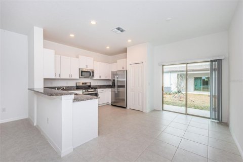 Adosado en alquiler en New Port Richey, Florida, 2 dormitorios, 140.56 m2 № 2284413 - foto 11