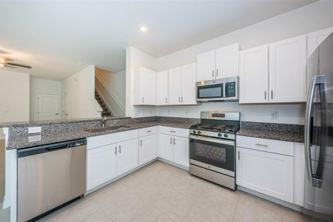 Adosado en alquiler en New Port Richey, Florida, 2 dormitorios, 140.56 m2 № 2284413 - foto 15
