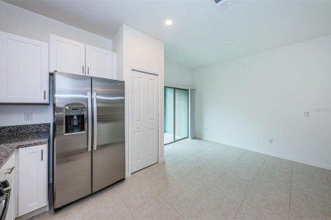 Adosado en alquiler en New Port Richey, Florida, 2 dormitorios, 140.56 m2 № 2284413 - foto 17