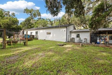 House in Chiefland, Florida 3 bedrooms, 175.68 sq.m. № 2218537 - photo 25