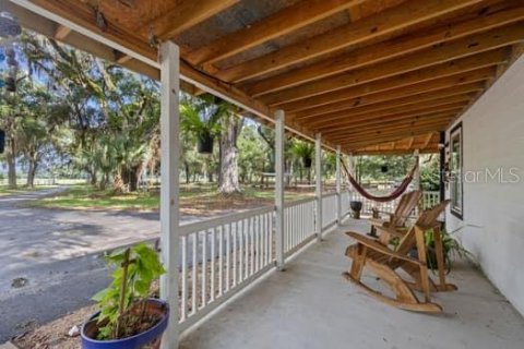 House in Chiefland, Florida 3 bedrooms, 175.68 sq.m. № 2218537 - photo 21