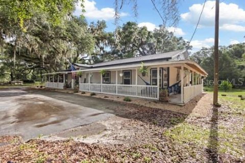 House in Chiefland, Florida 3 bedrooms, 175.68 sq.m. № 2218537 - photo 22