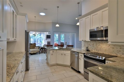 House in New Smyrna Beach, Florida 5 bedrooms, 313.27 sq.m. № 1602660 - photo 15