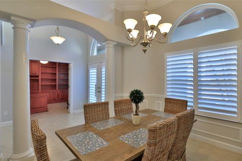House in New Smyrna Beach, Florida 5 bedrooms, 313.27 sq.m. № 1602660 - photo 13