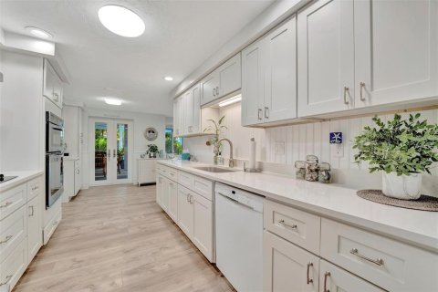House in Bradenton, Florida 2 bedrooms, 171.59 sq.m. № 1762167 - photo 24