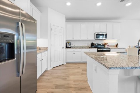 Casa en venta en Spring Hill, Florida, 5 dormitorios, 305.83 m2 № 1618821 - foto 12
