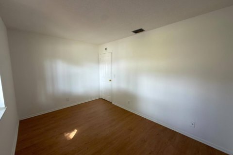 Condo in Lauderhill, Florida, 2 bedrooms  № 2087066 - photo 25