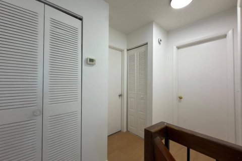 Condo in Lauderhill, Florida, 2 bedrooms  № 2087066 - photo 21