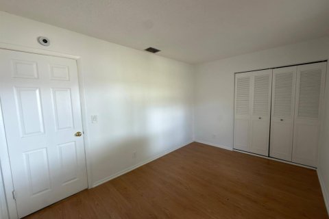 Condo in Lauderhill, Florida, 2 bedrooms  № 2087066 - photo 24