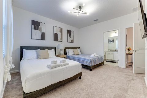 House in Kissimmee, Florida 9 bedrooms, 396.41 sq.m. № 1795608 - photo 20