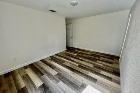 Propiedad comercial en venta en Plant City, Florida, 169.45 m2 № 1140394 - foto 9